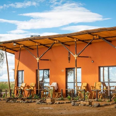 Апартаменти Amboseli Redhouse Екстер'єр фото